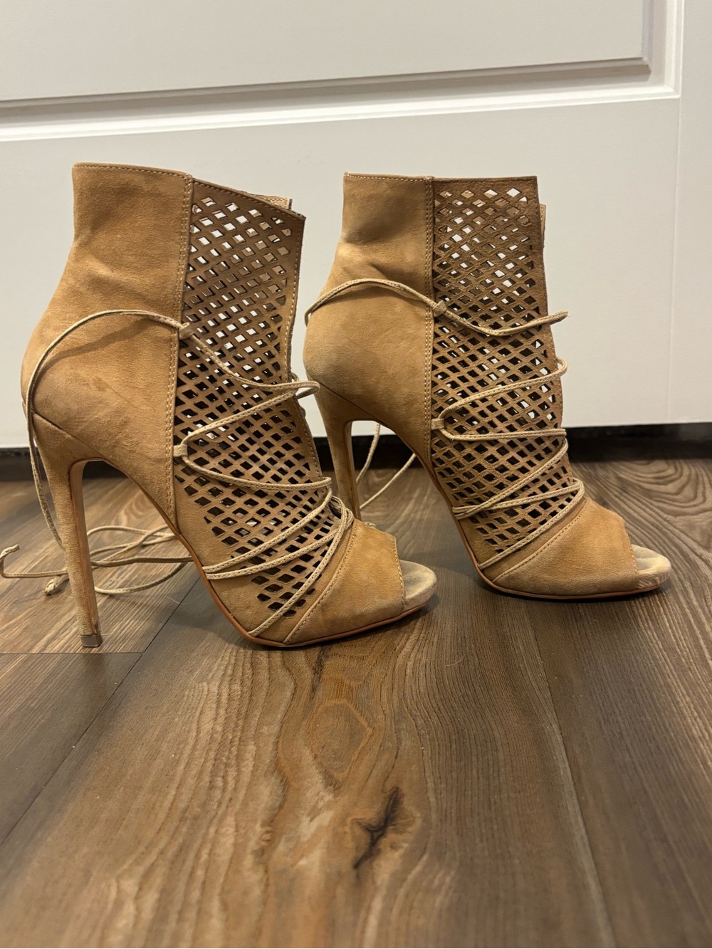 Steve Madden Tan Laser-Cut Lace-Up Peep Toe Stiletto Booties
